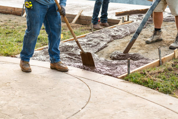 Best Concrete Sidewalk Installation  in Buenaventura Lakes, FL